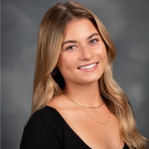 Meet your Posher, Gabby